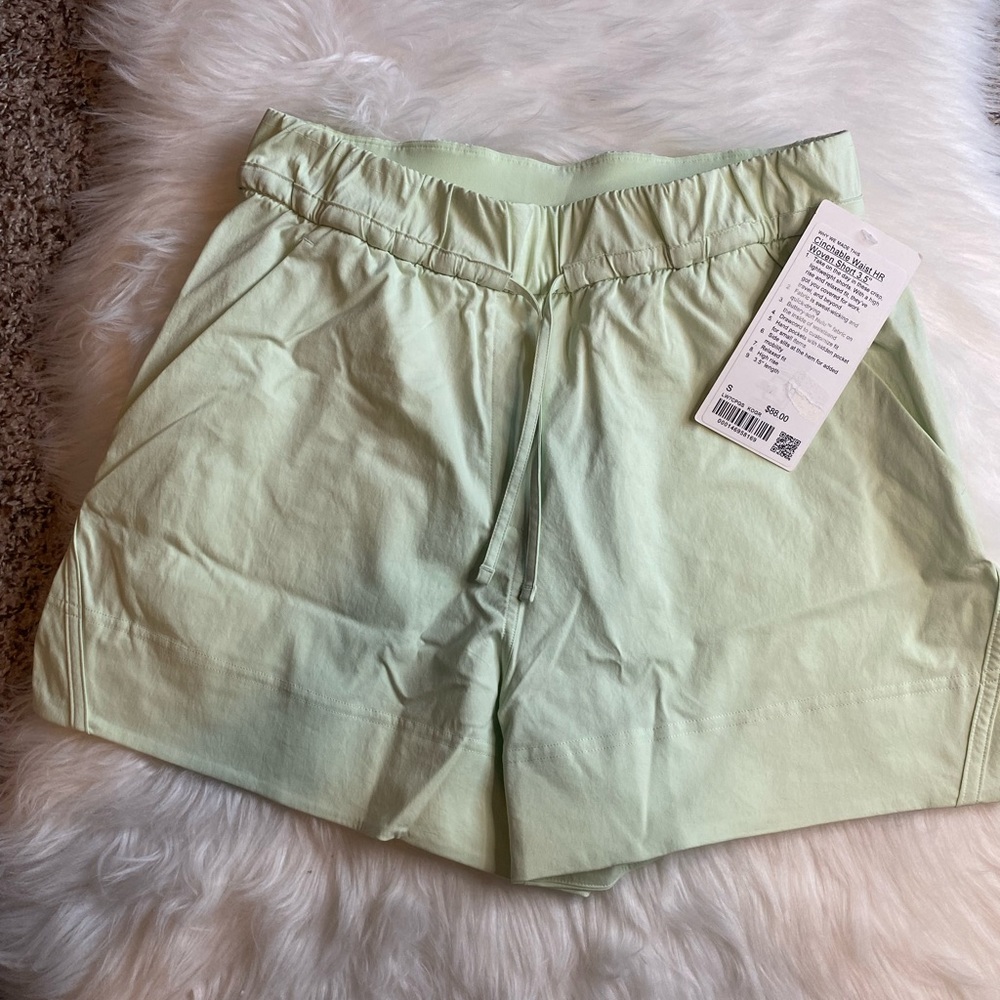 Lululemon Cinchable Waist High-Rise Woven Shorts 3.5” KOGR Green S Small NWT - Picture 1 of 4